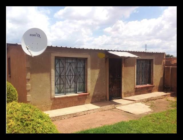 2 BEDROOM HOUSE FOR SALE IN SOSHANGUVE R